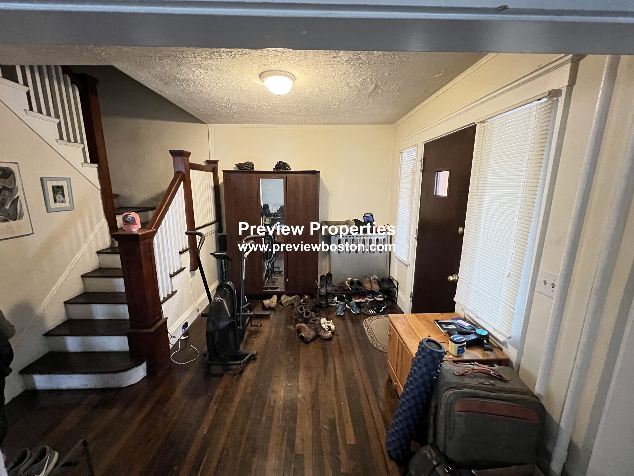 5 bed, 2.5 bath apartment for rent at 57 Wallingford Rd Unit 0, Brighton — photo 5 of 25