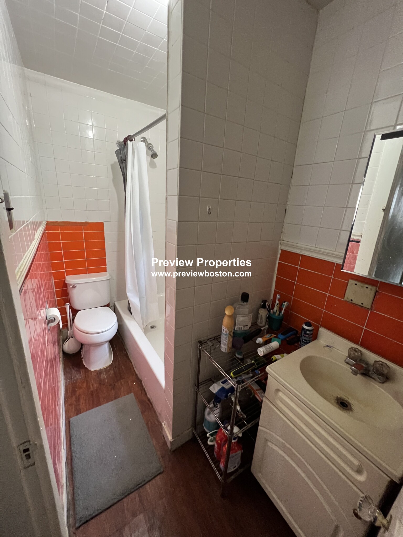 5 bed, 2.5 bath apartment for rent at 57 Wallingford Rd Unit 0, Brighton — photo 21 of 25