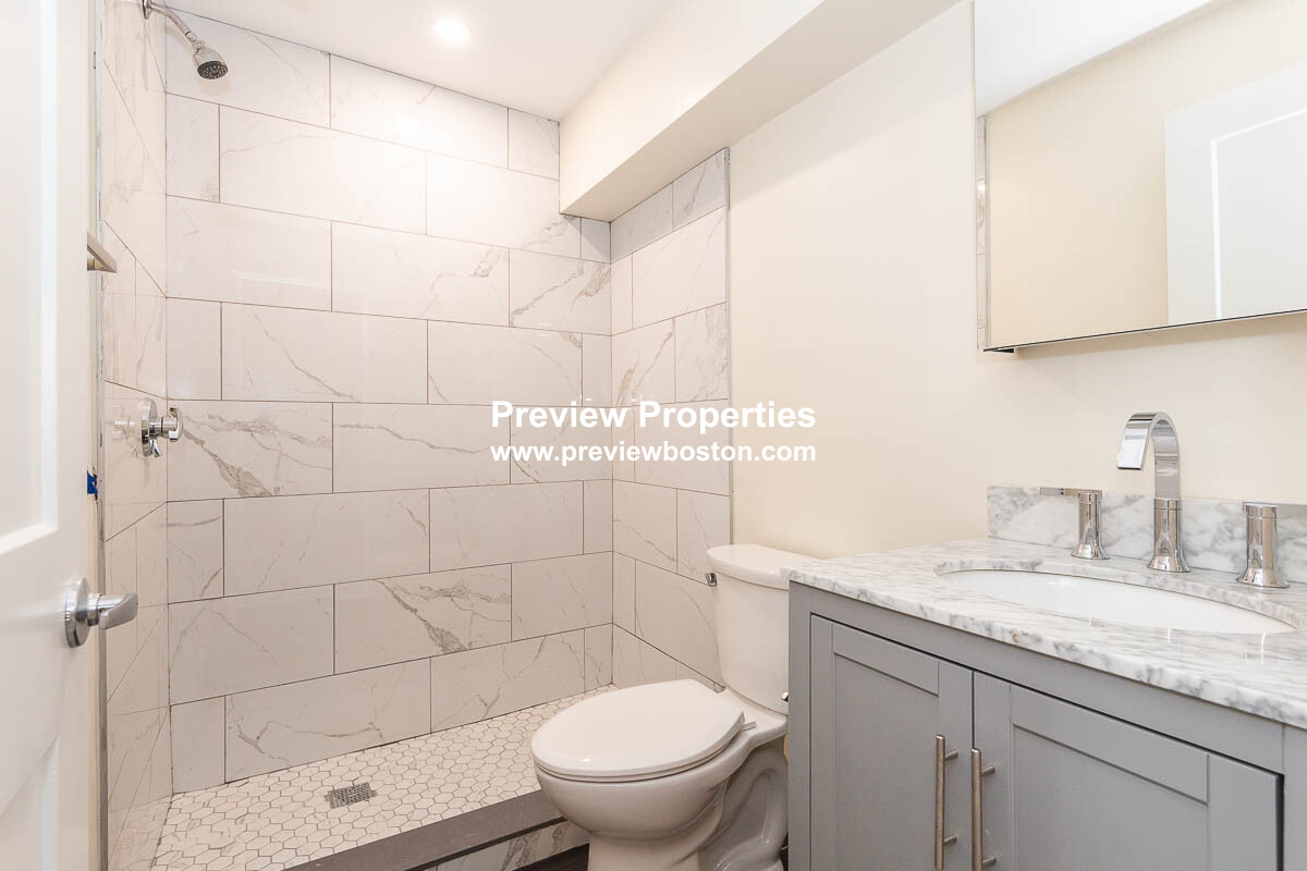 39 Harvard St, Medford