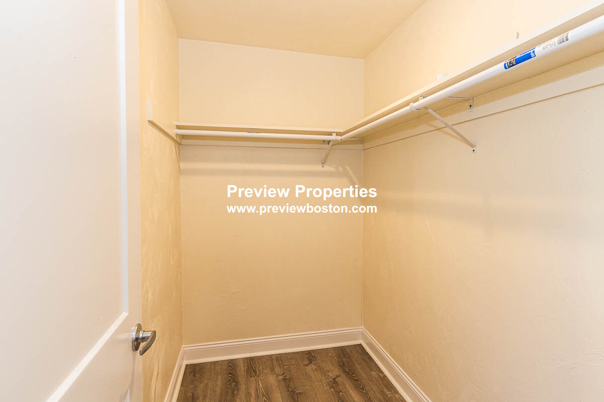 39 Harvard St, Medford