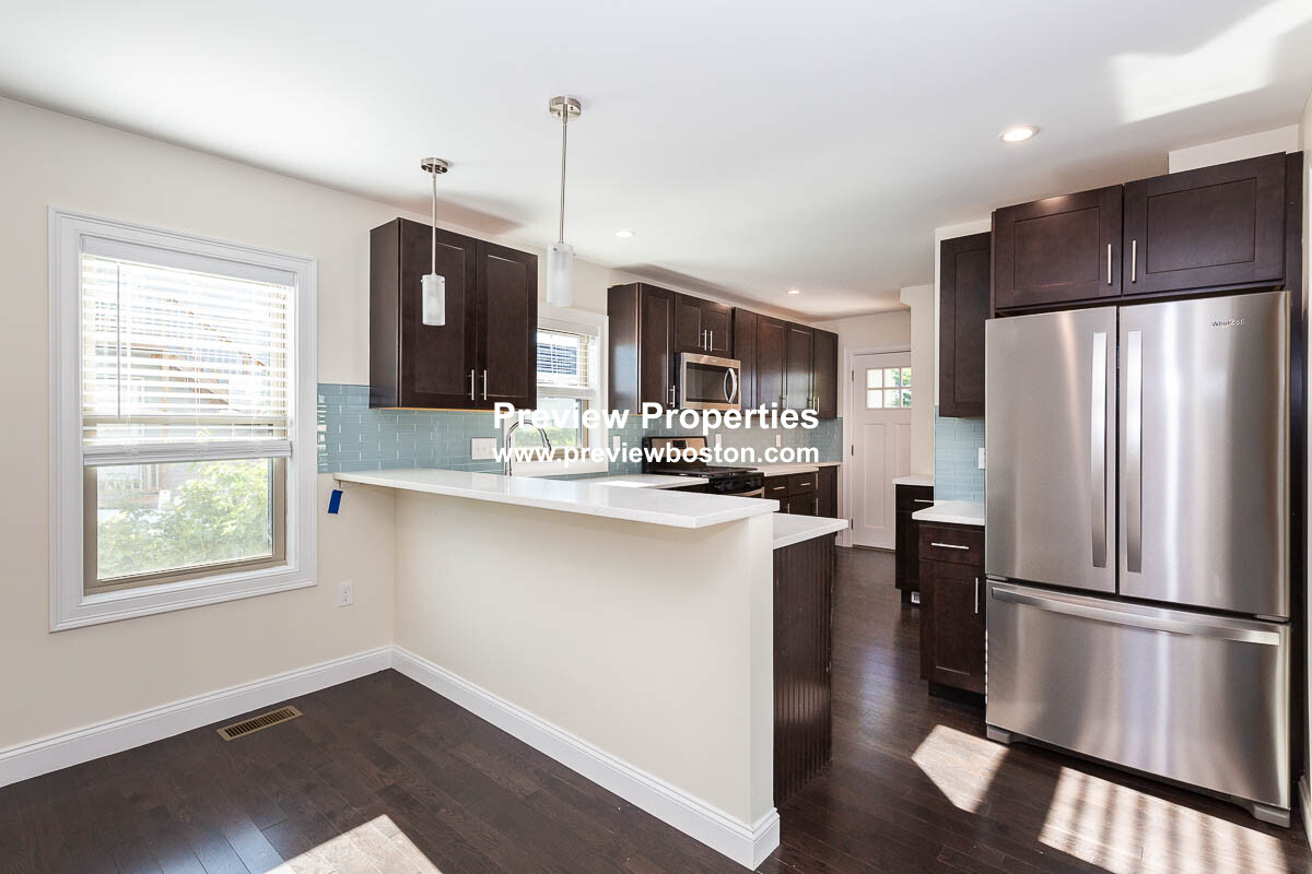 39 Harvard St, Medford