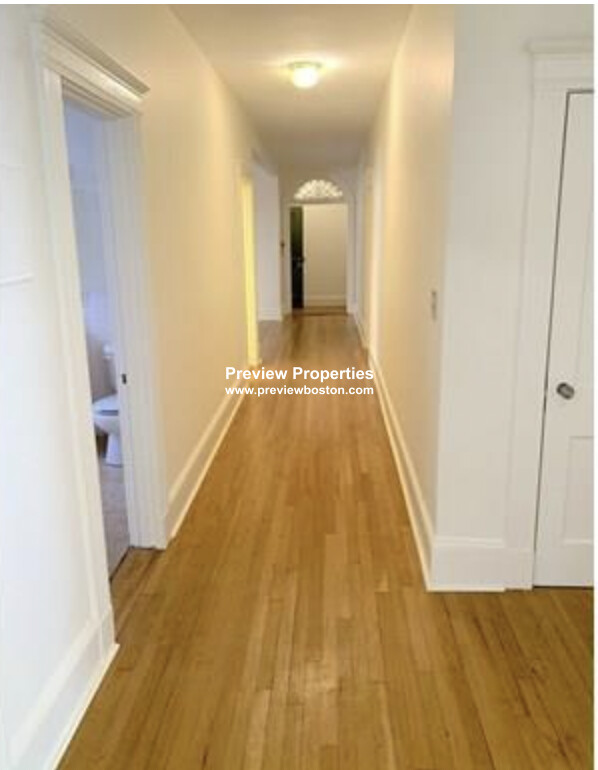 75 Longwood Ave, Longwood