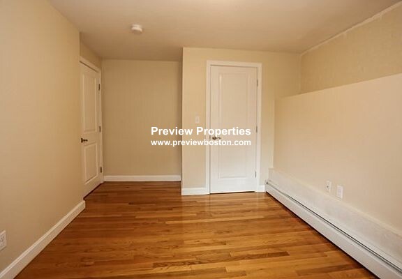 1868 Commonwealth Ave, Brighton