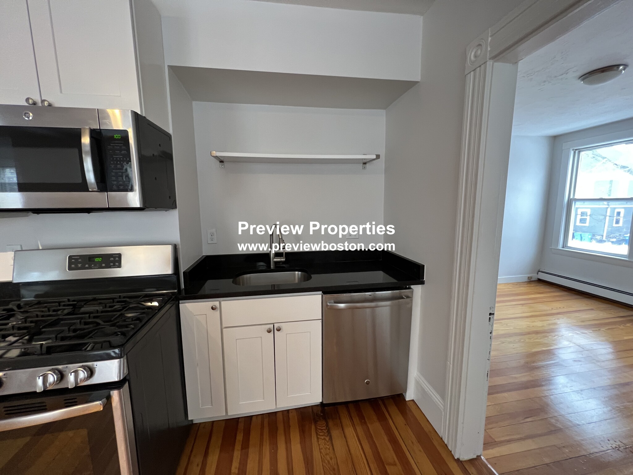 2 bed, 1 bath apartment for rent at 159 Brown St Unit 2, Waltham — photo 4 of 29