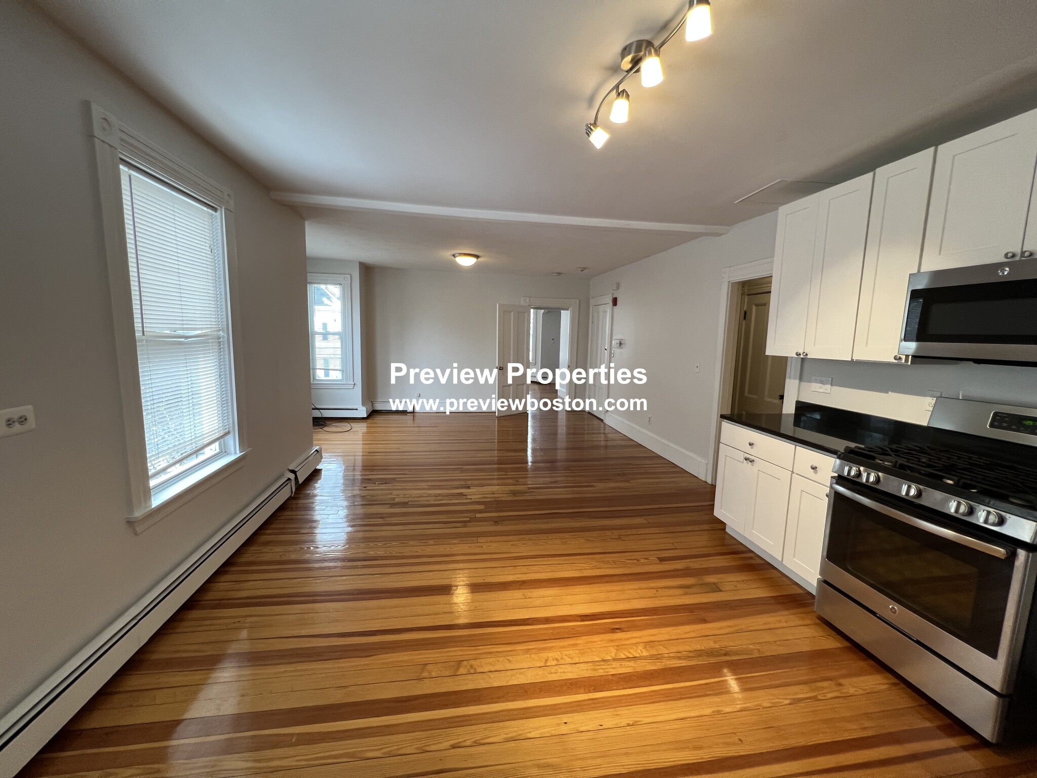 2 bed, 1 bath apartment for rent at 159 Brown St Unit 2, Waltham — photo 2 of 29