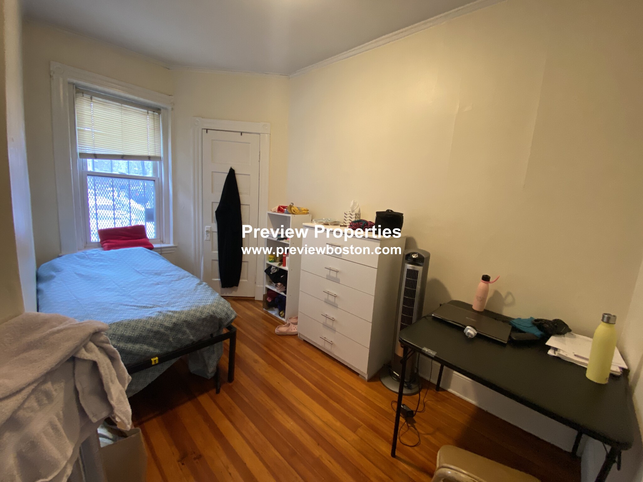 15 Mount Hood Rd, Brighton