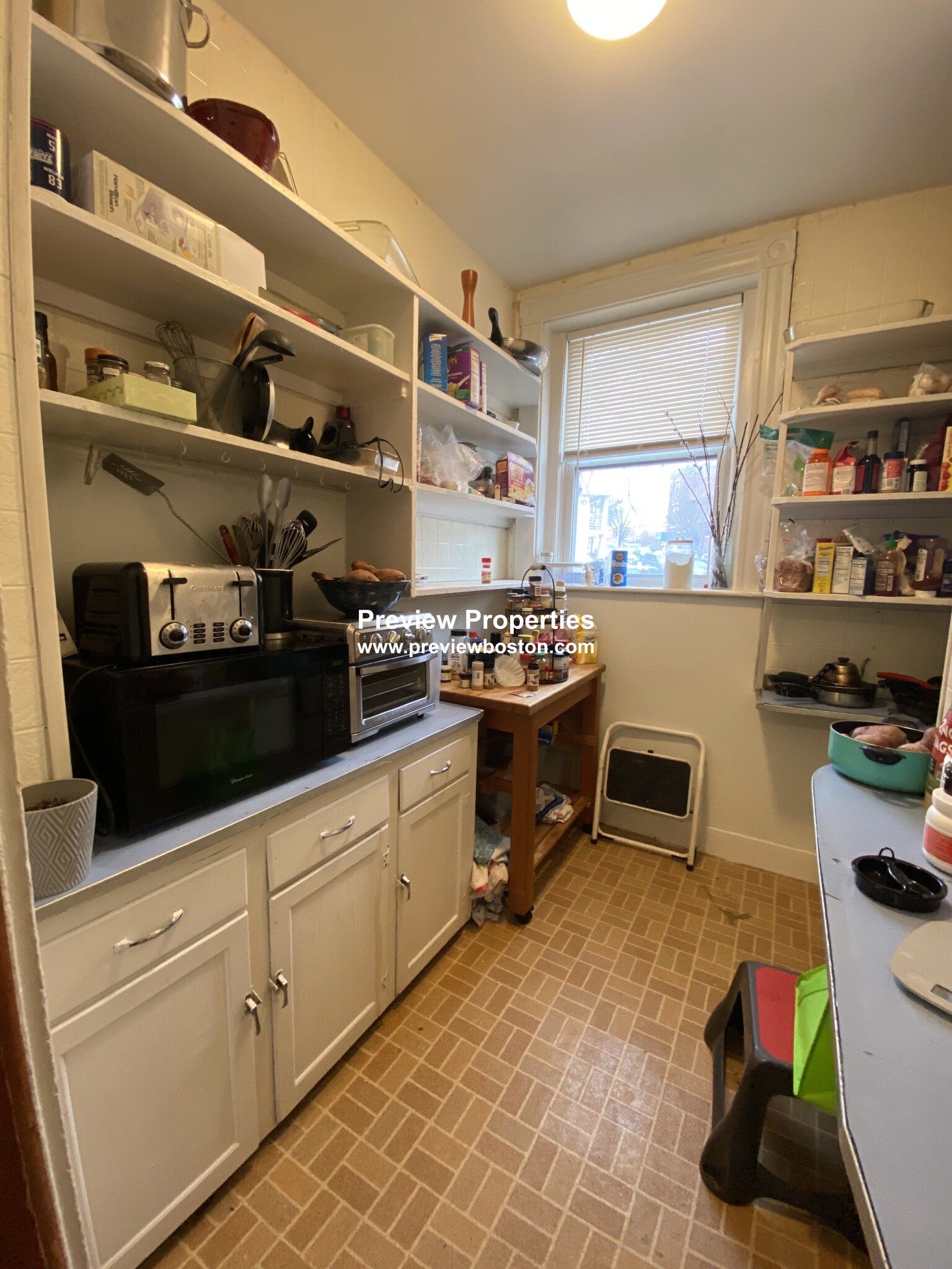 15 Mount Hood Rd, Brighton