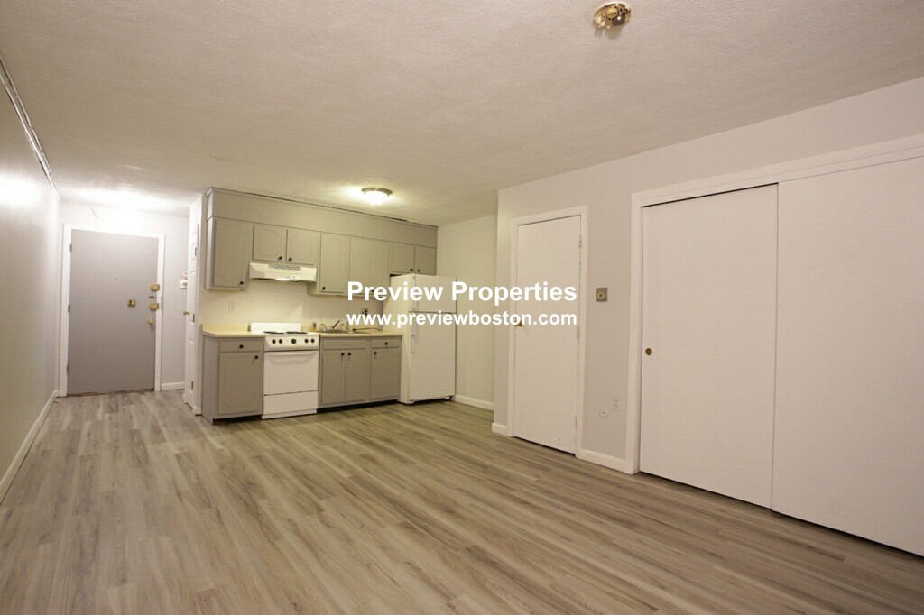 15 Walbridge St, Allston