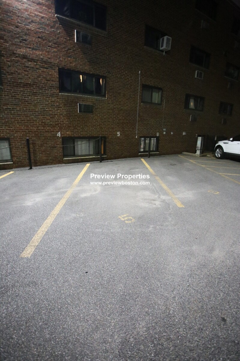 15 Walbridge St, Allston