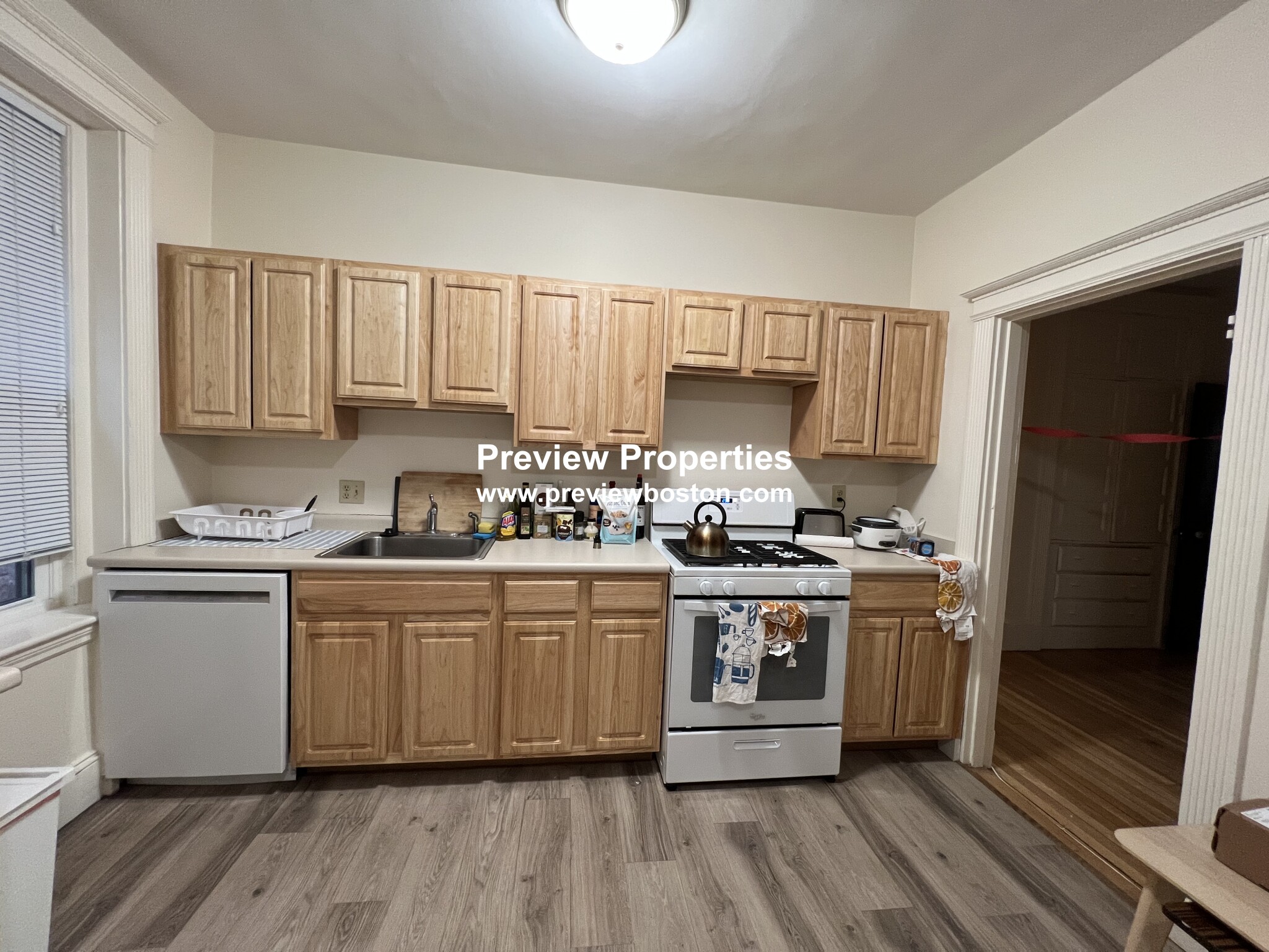 3 bed, 2 bath apartment for rent at 73 Longwood Ave Unit 1R, Longwood — photo 4 of 26