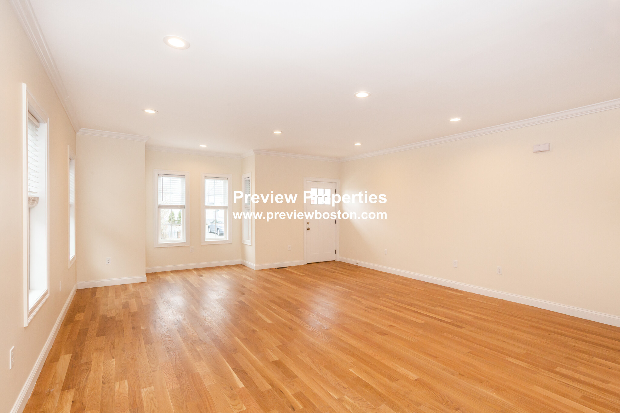 51 Fulton St, Medford