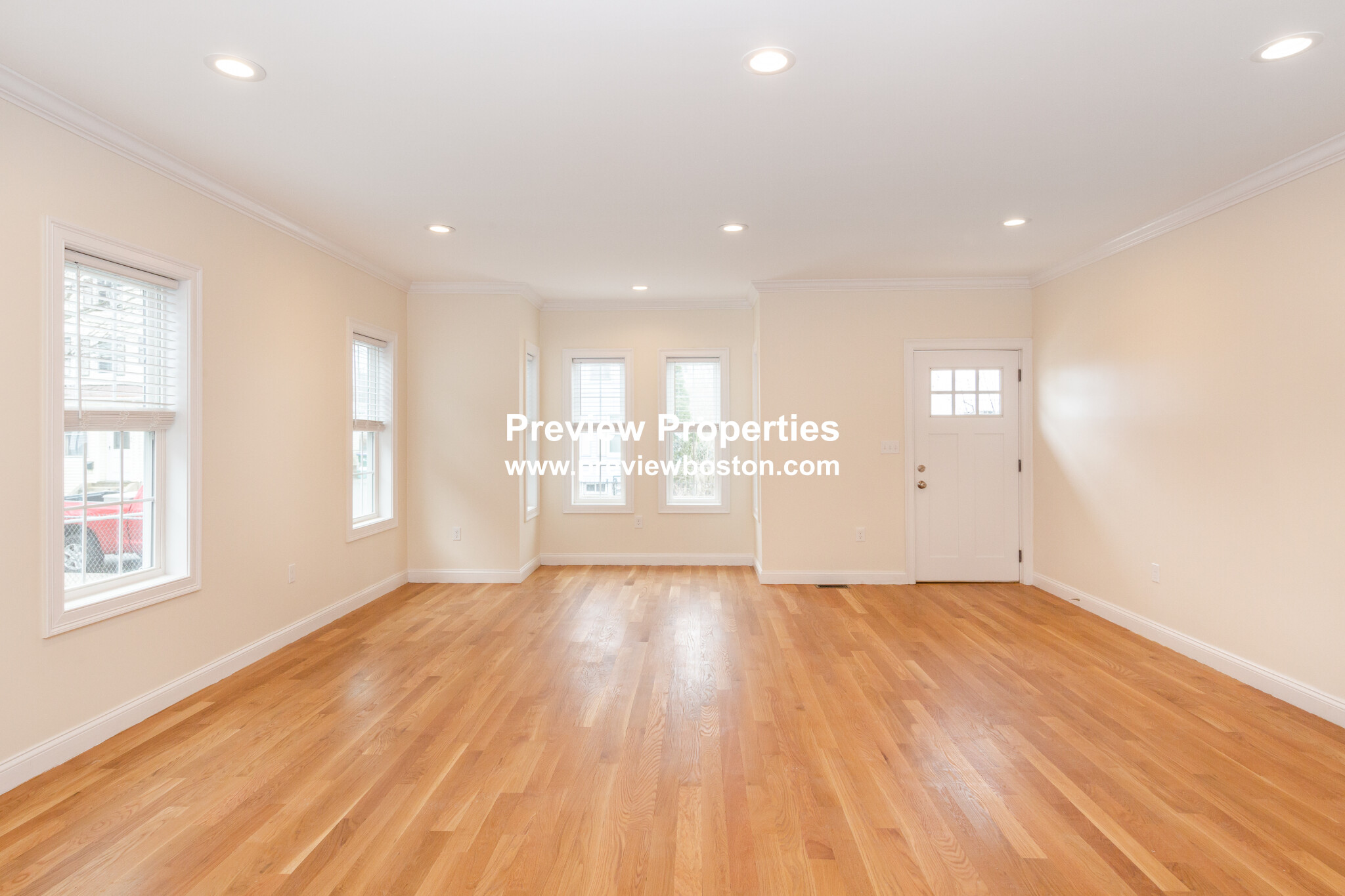 51 Fulton St, Medford