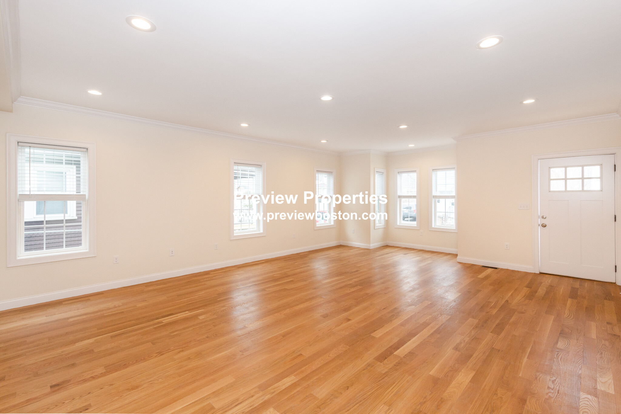 51 Fulton St, Medford