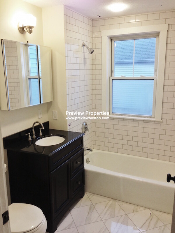 35 Faneuil St, Brighton