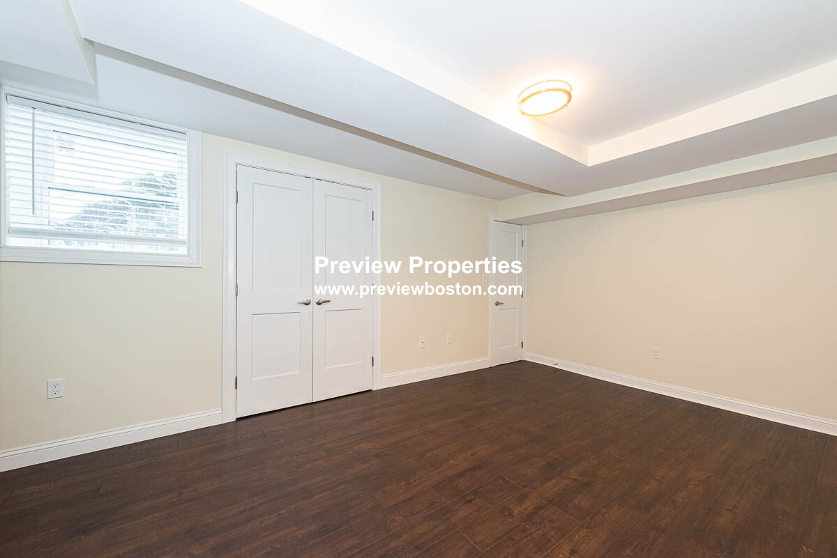 10 Marion St, Medford