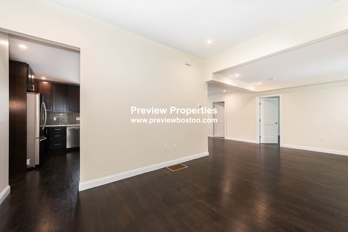 10 Marion St, Medford