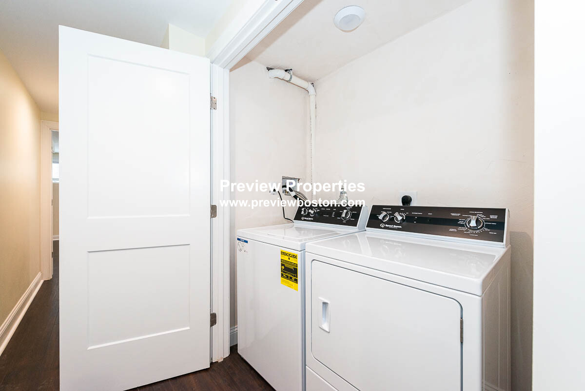 10 Marion St, Medford