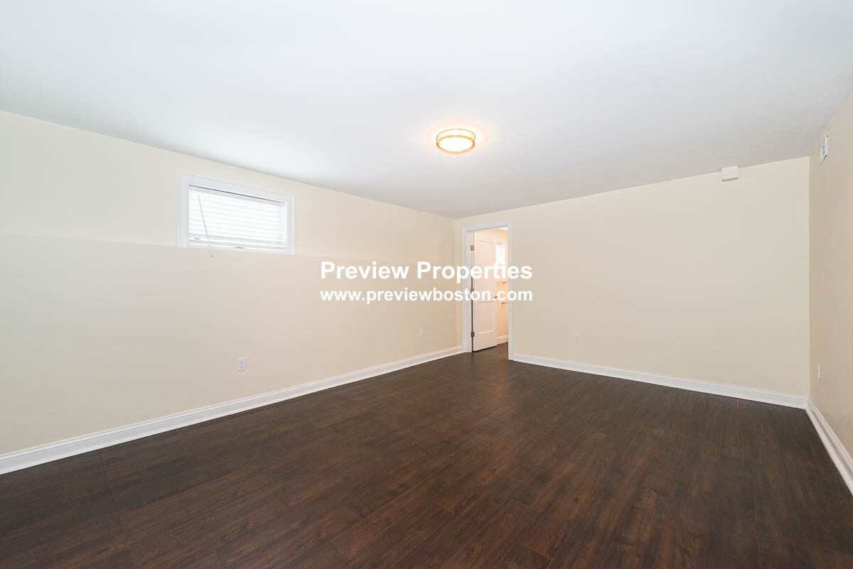 10 Marion St, Medford