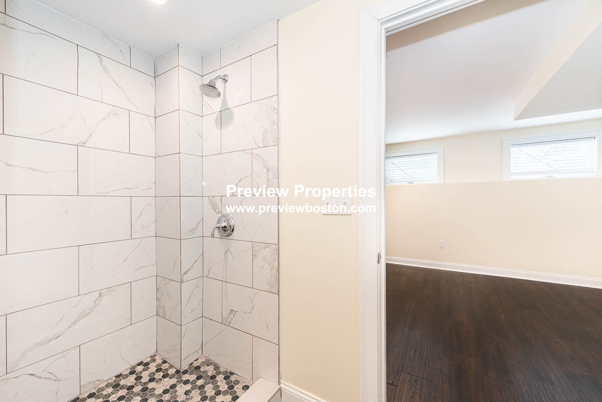 10 Marion St, Medford