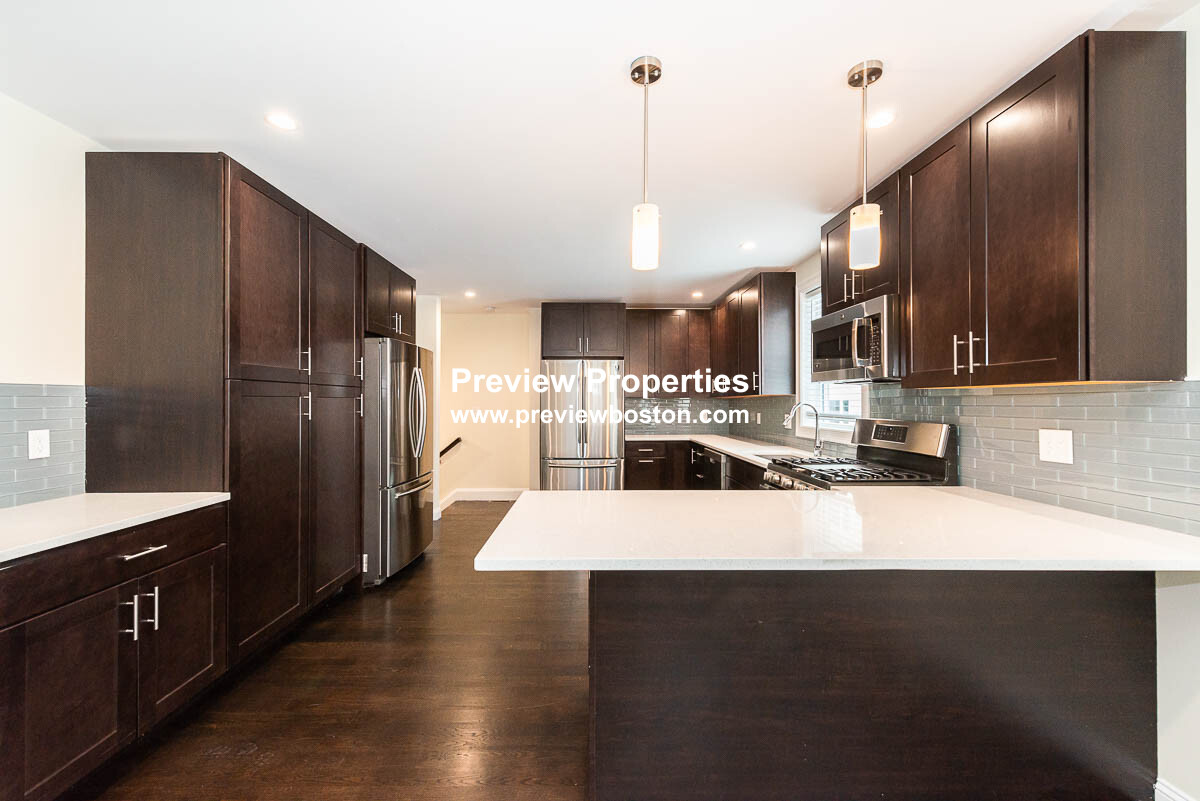 10 Marion St, Medford