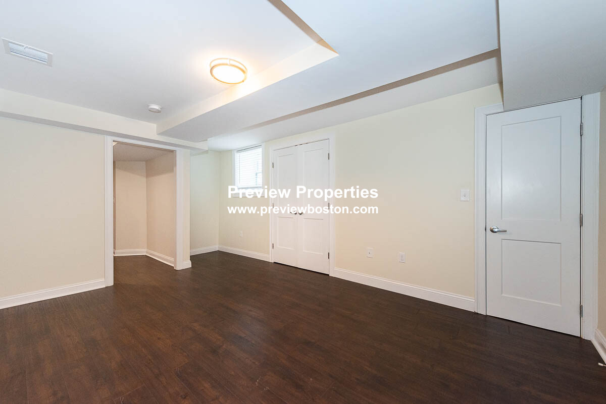 10 Marion St, Medford