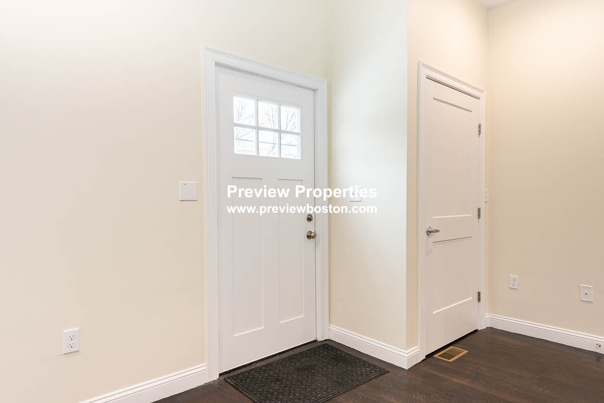 10 Marion St, Medford