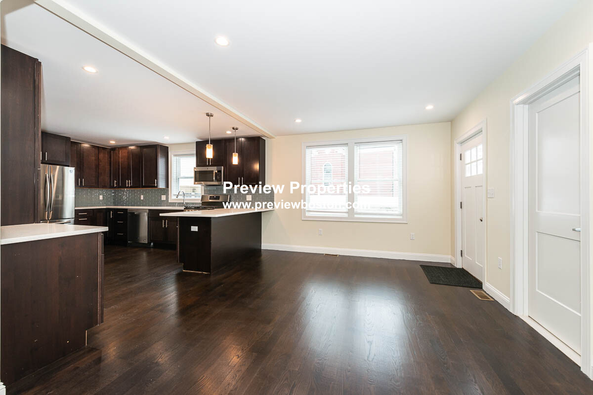 10 Marion St, Medford