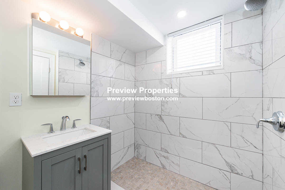 10 Marion St, Medford