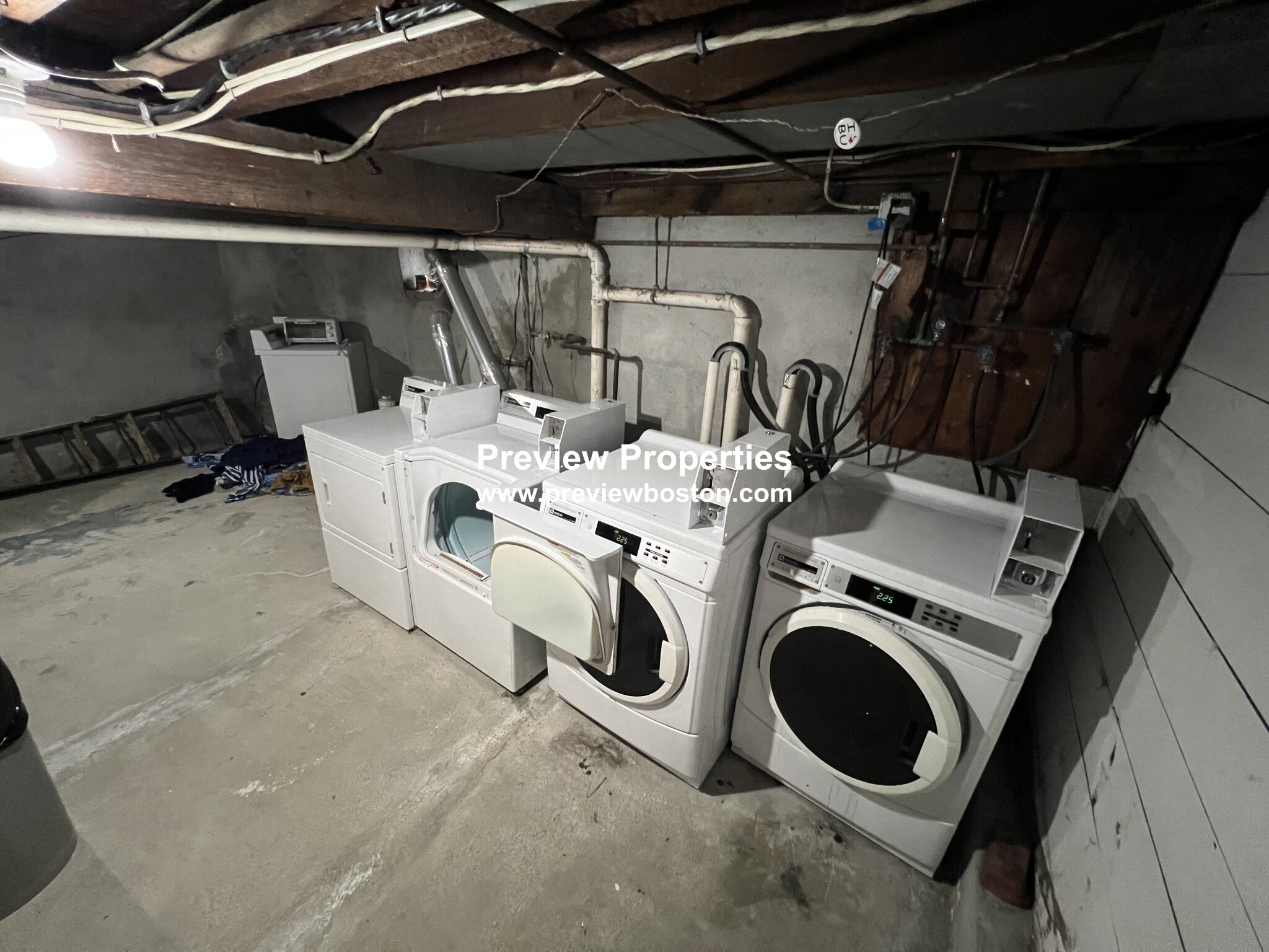 215 Freeman St, Coolidge Corner