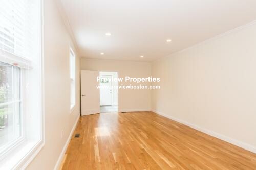 217 Arlington St, Medford