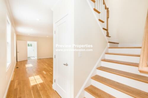 217 Arlington St, Medford