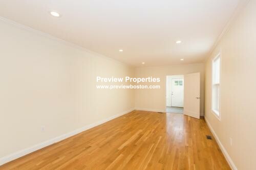 217 Arlington St, Medford