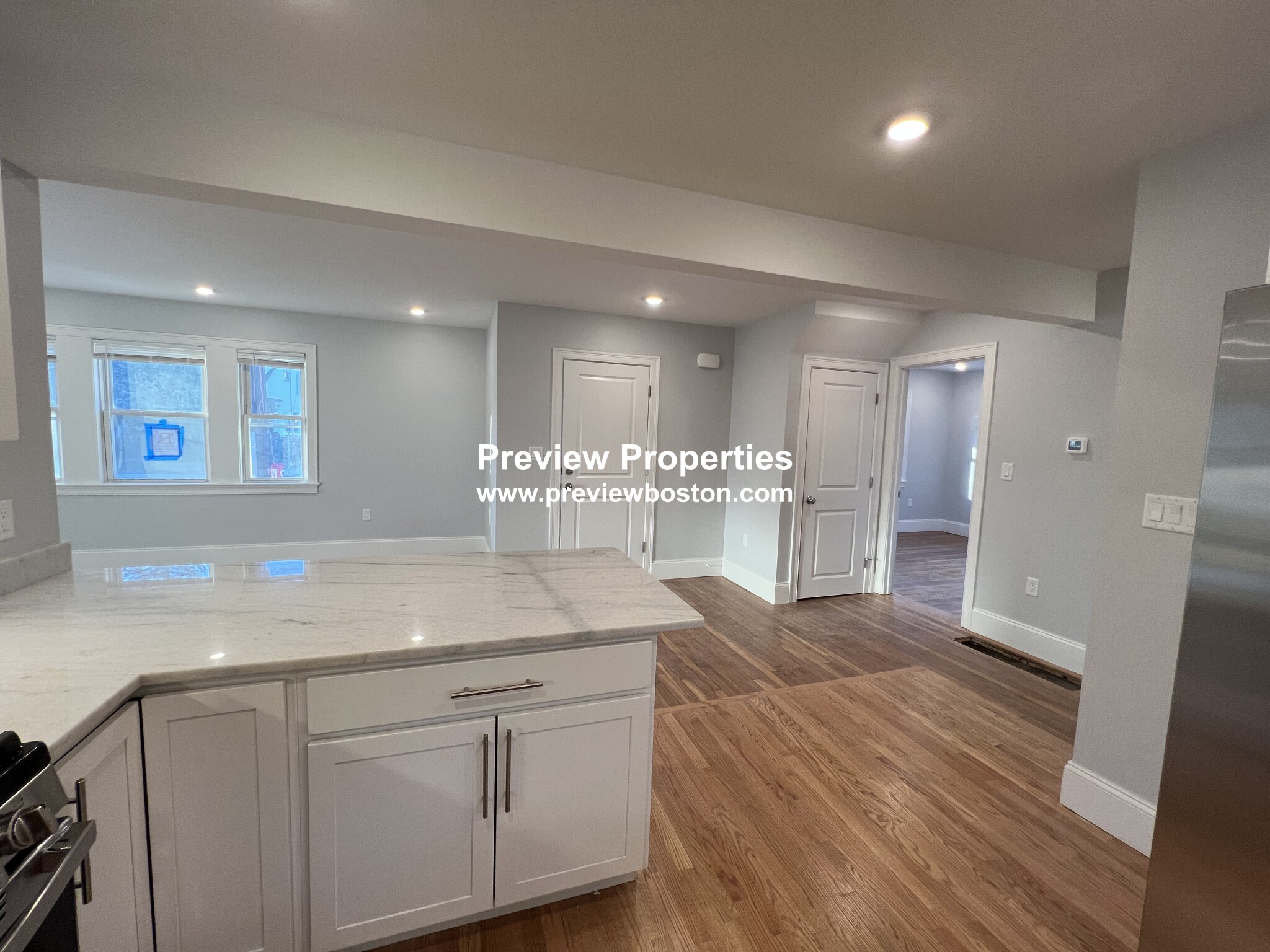 4 bed, 2 bath apartment for rent at 184 Faneuil St Unit 1, Brighton — photo 6 of 22