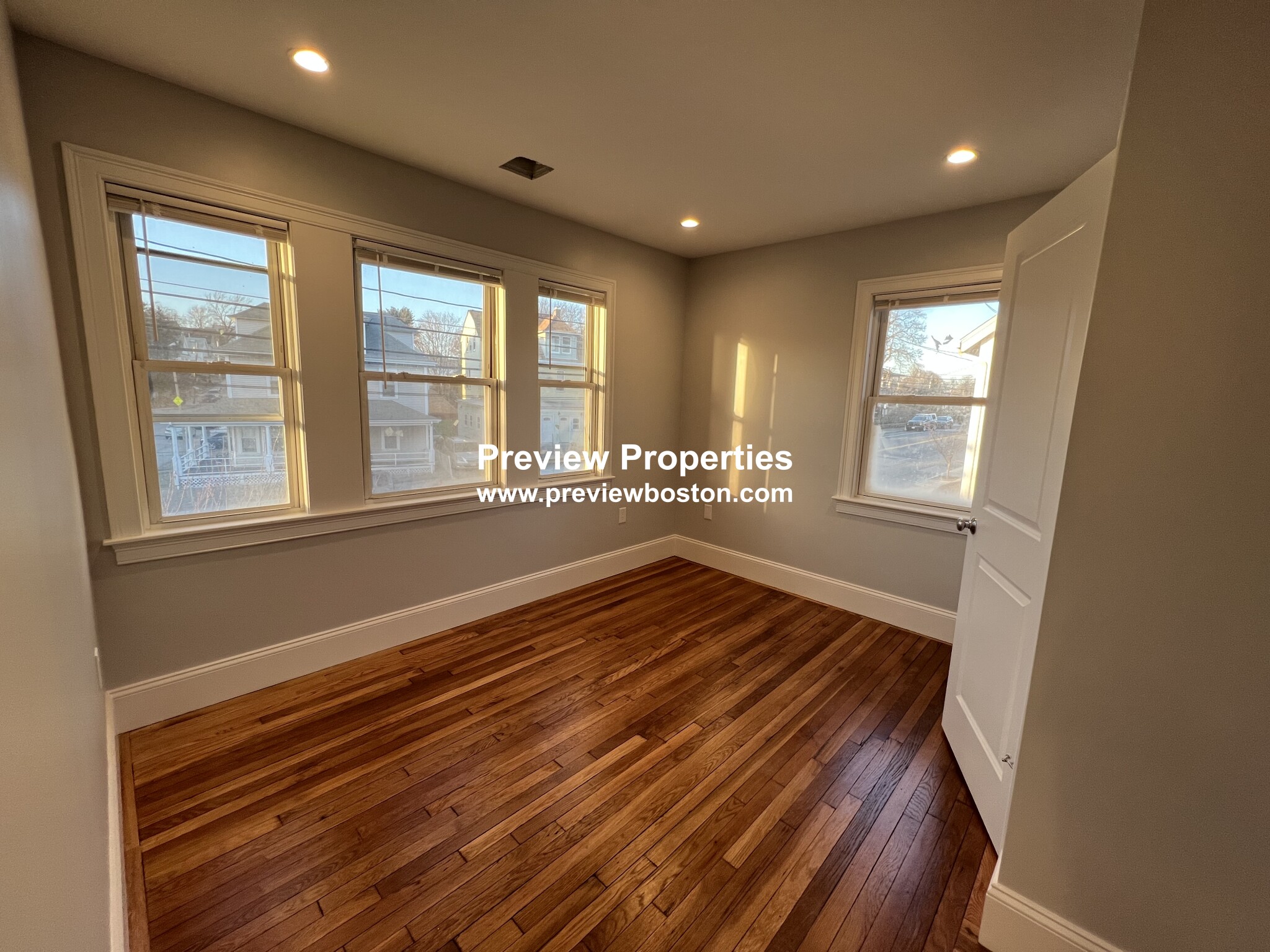 188 Faneuil St, Brighton