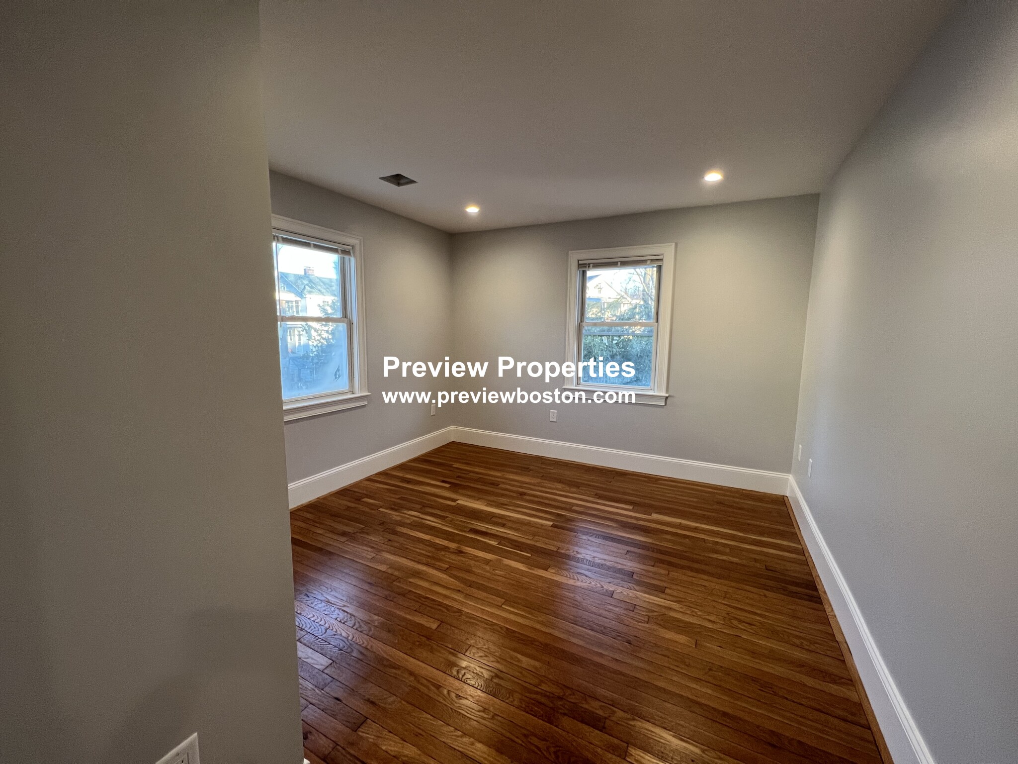 188 Faneuil St, Brighton