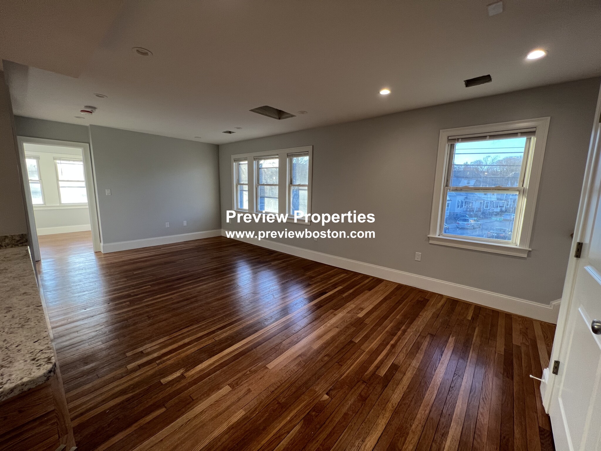 188 Faneuil St, Brighton