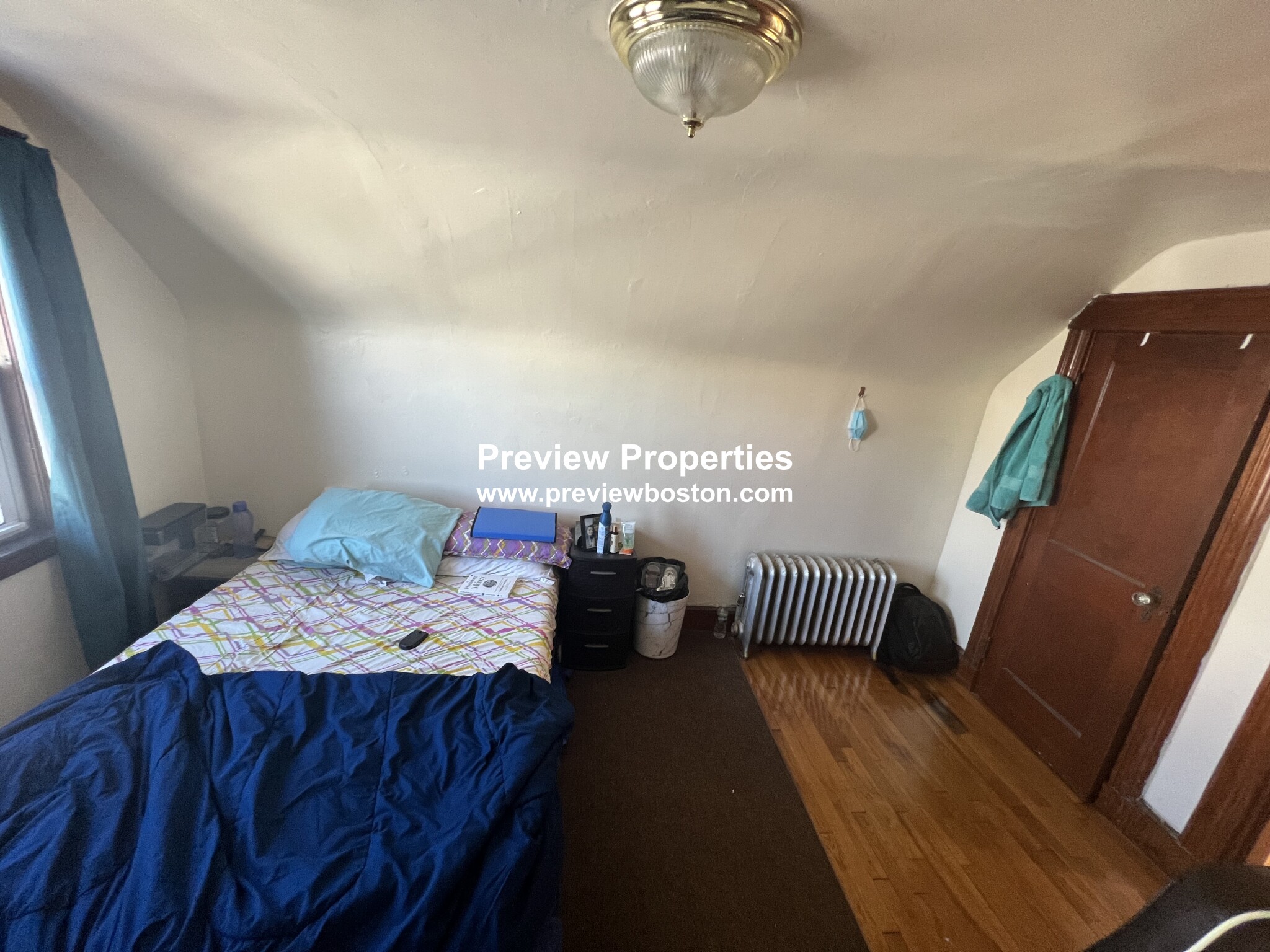 219 North Harvard, Brighton