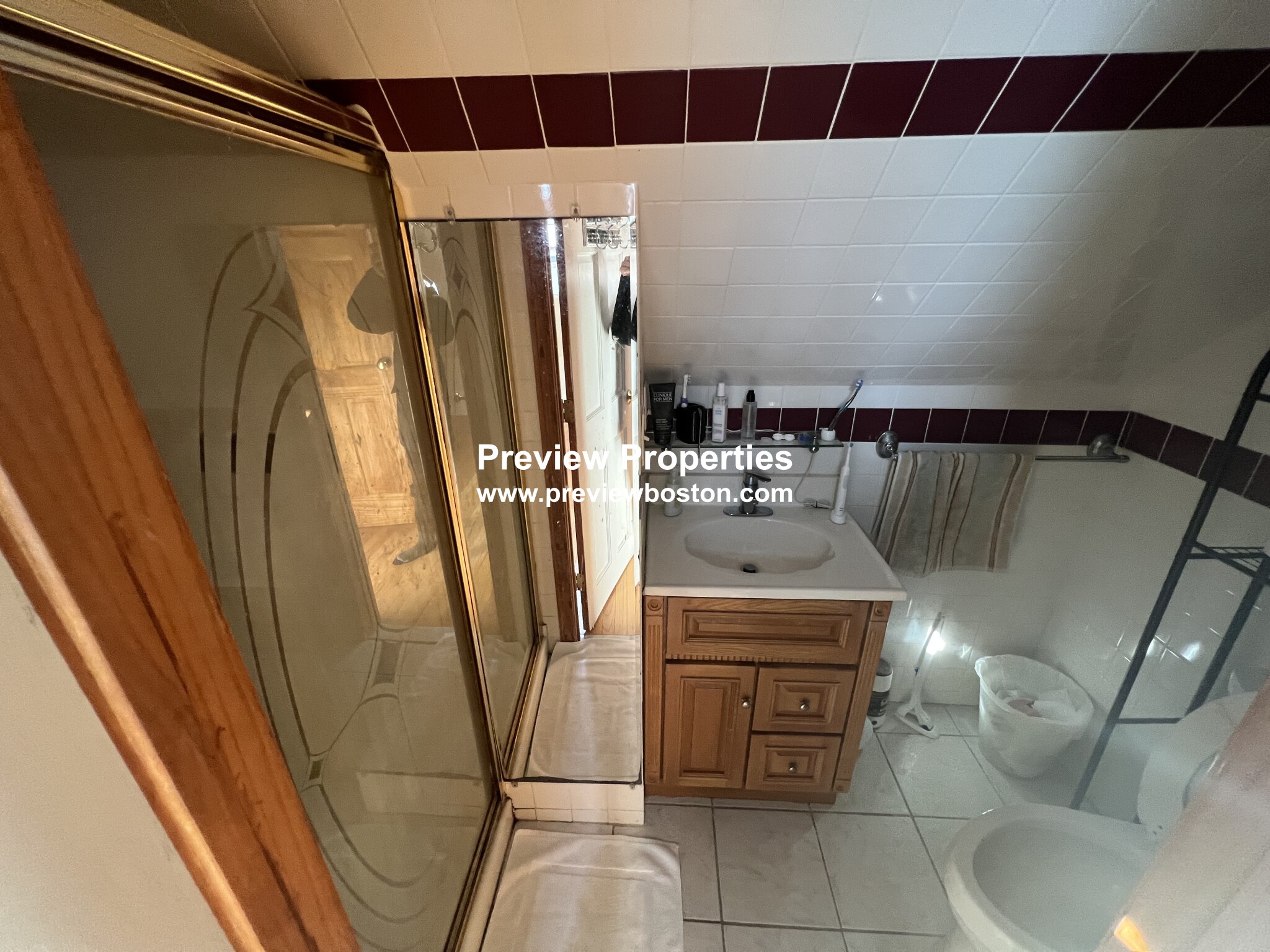 219 North Harvard, Brighton