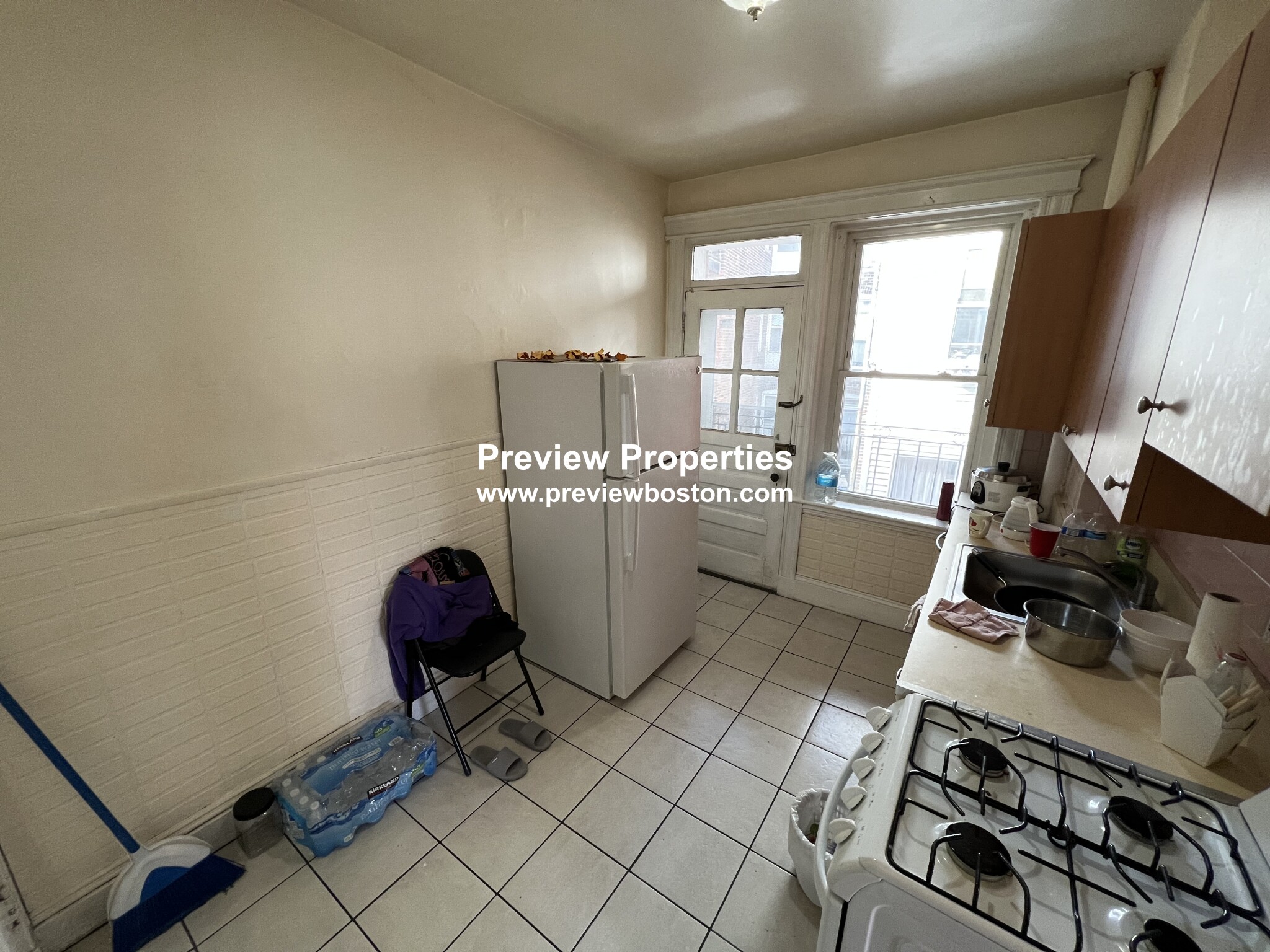 2 bed, 1 bath apartment for rent at 4 Price Rd Unit 6, Allston — photo 2 of 14