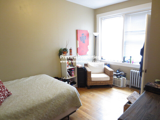 11 Gorham St, Allston