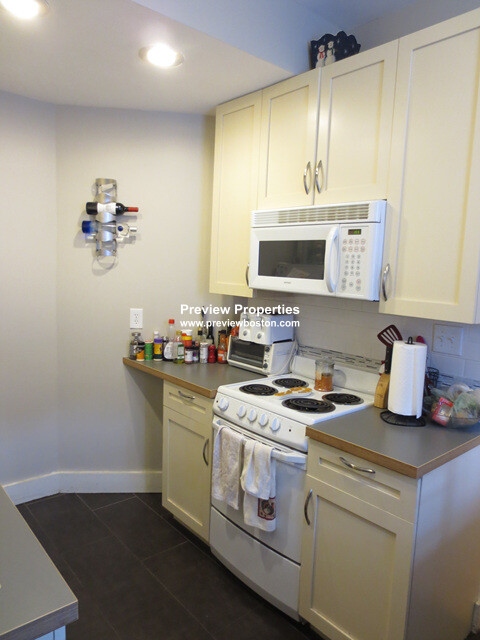 11 Gorham St, Allston