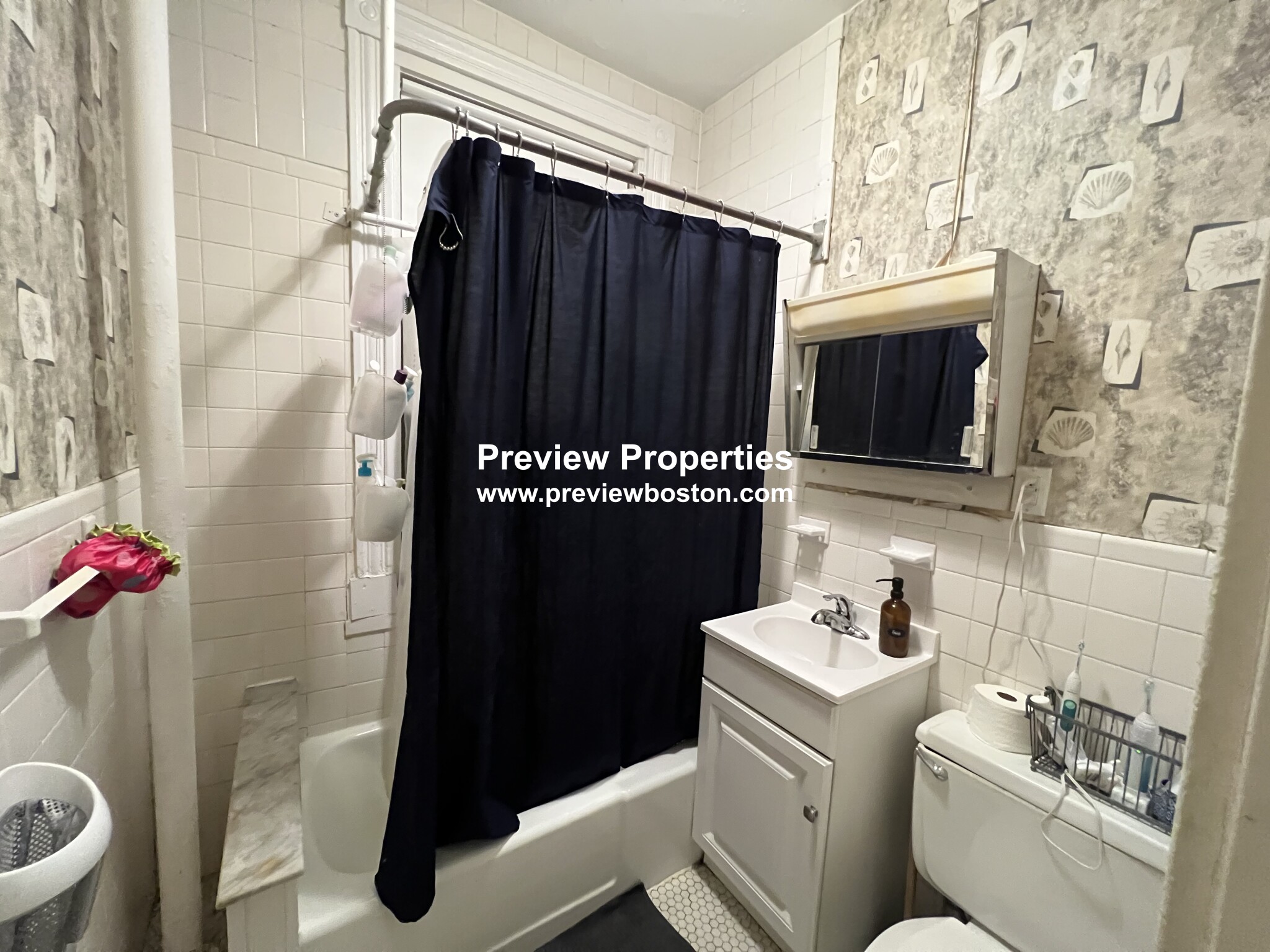 2.5 bed, 1 bath apartment for rent at 73 Longwood Ave Unit 1F, Longwood — photo 20 of 20