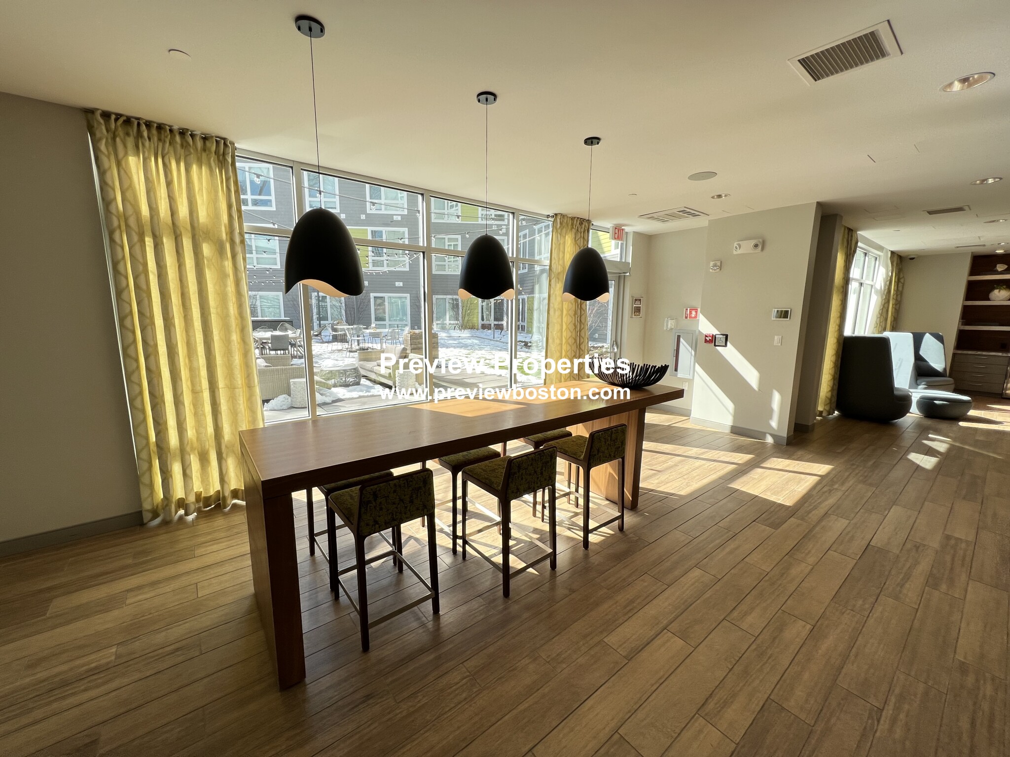 3686 Washington St, Jamaica Plain