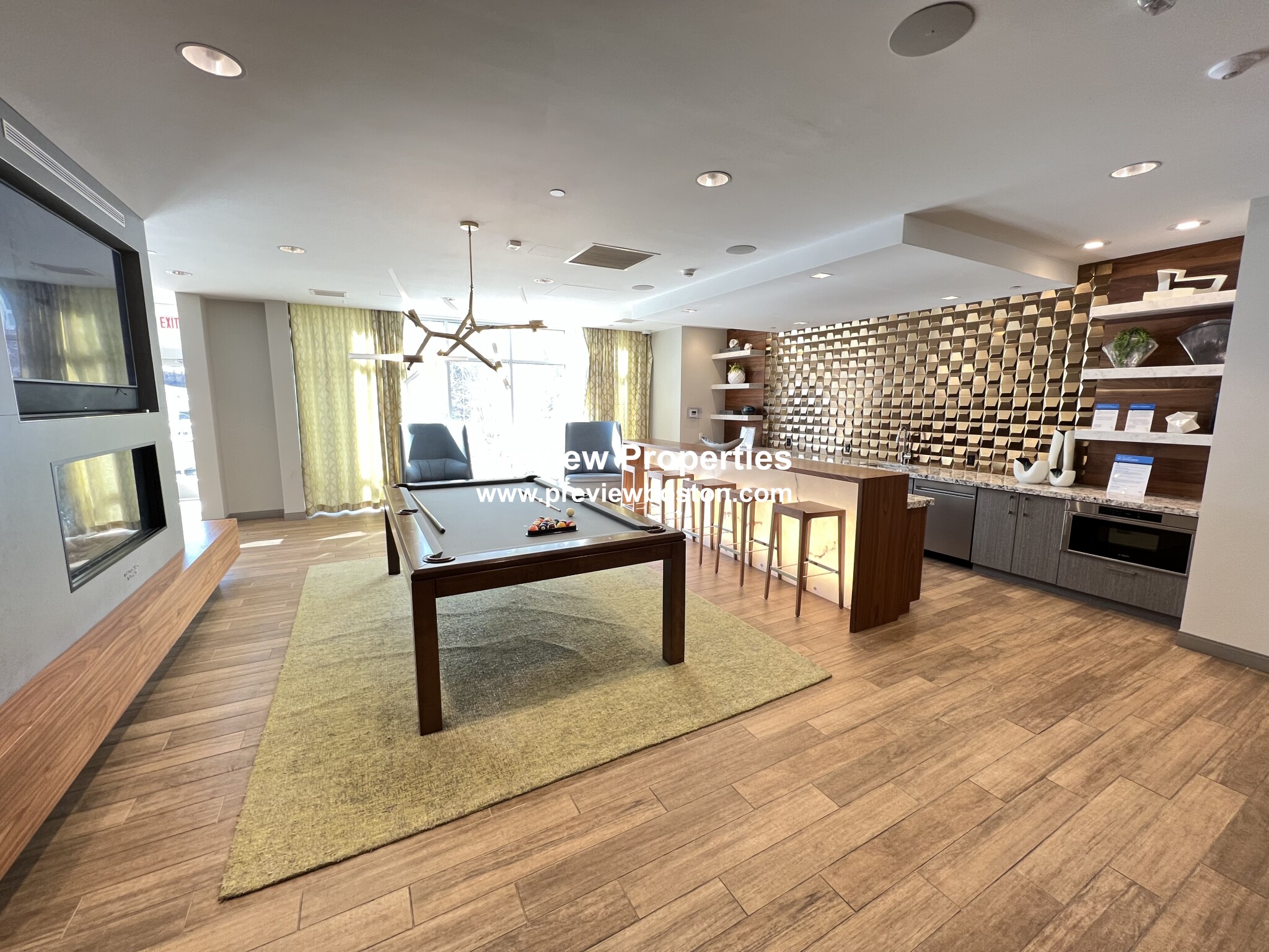 3686 Washington St, Jamaica Plain