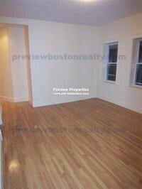 21 Aberdeen St, Fenway