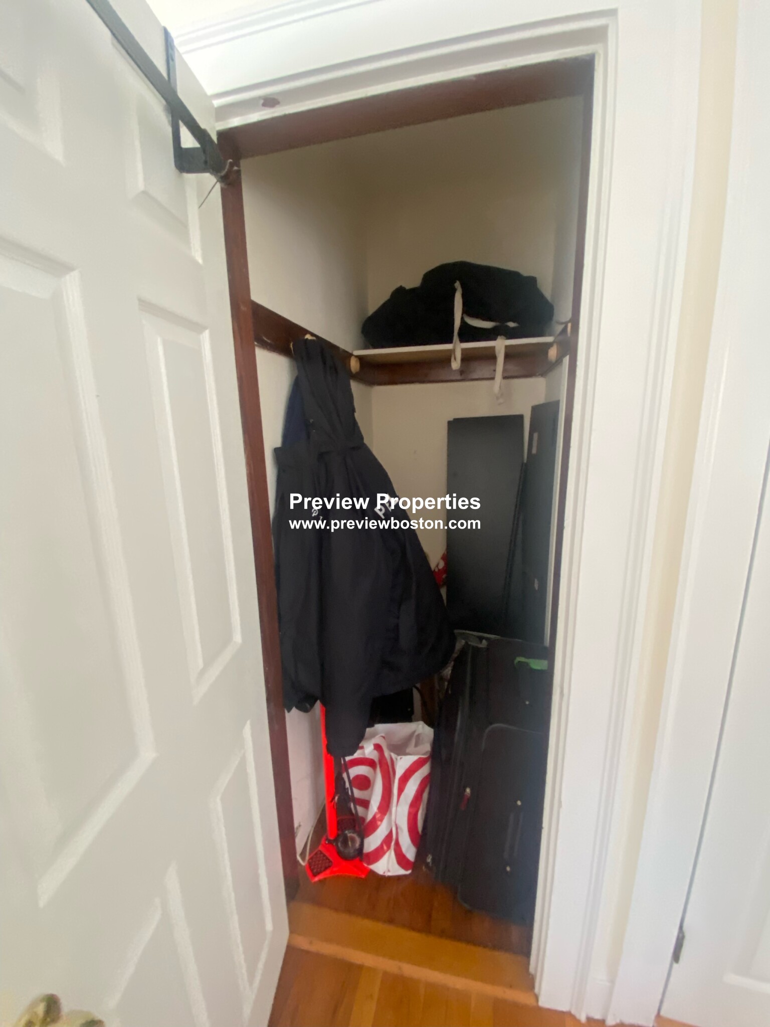 39 Brooksdale Rd, Brighton