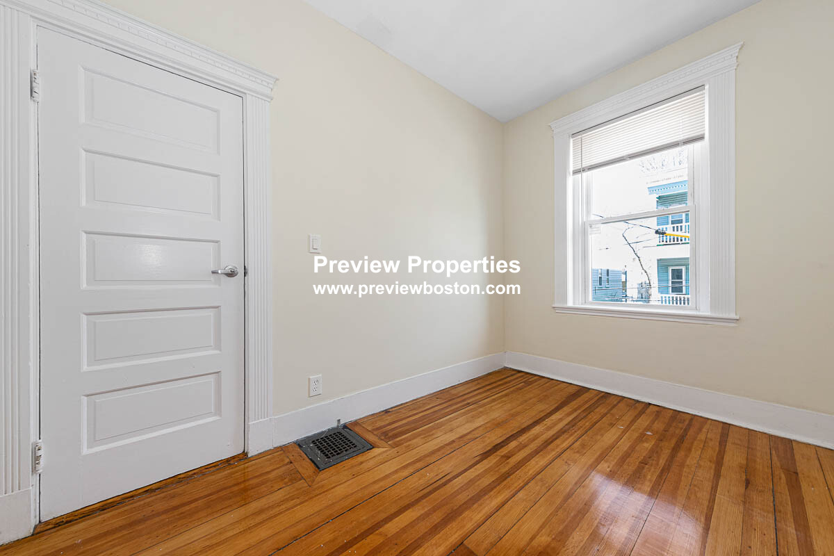 42 Brackett St, Brighton