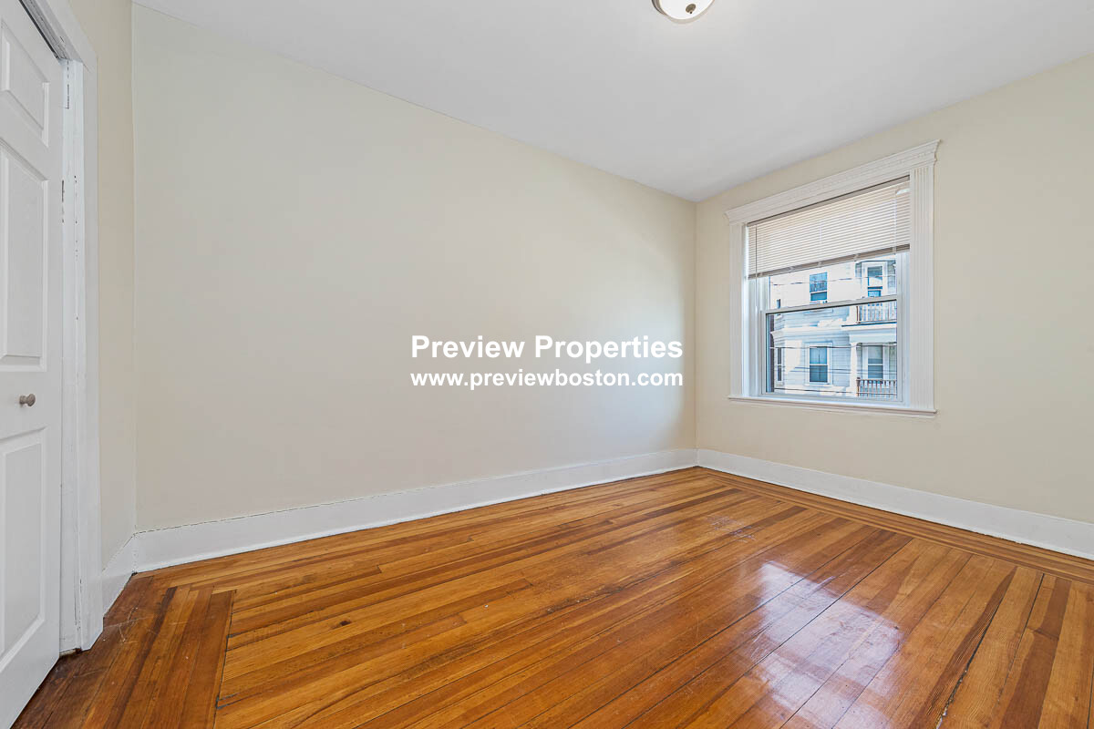 42 Brackett St, Brighton