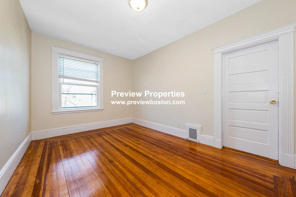 42 Brackett St, Brighton