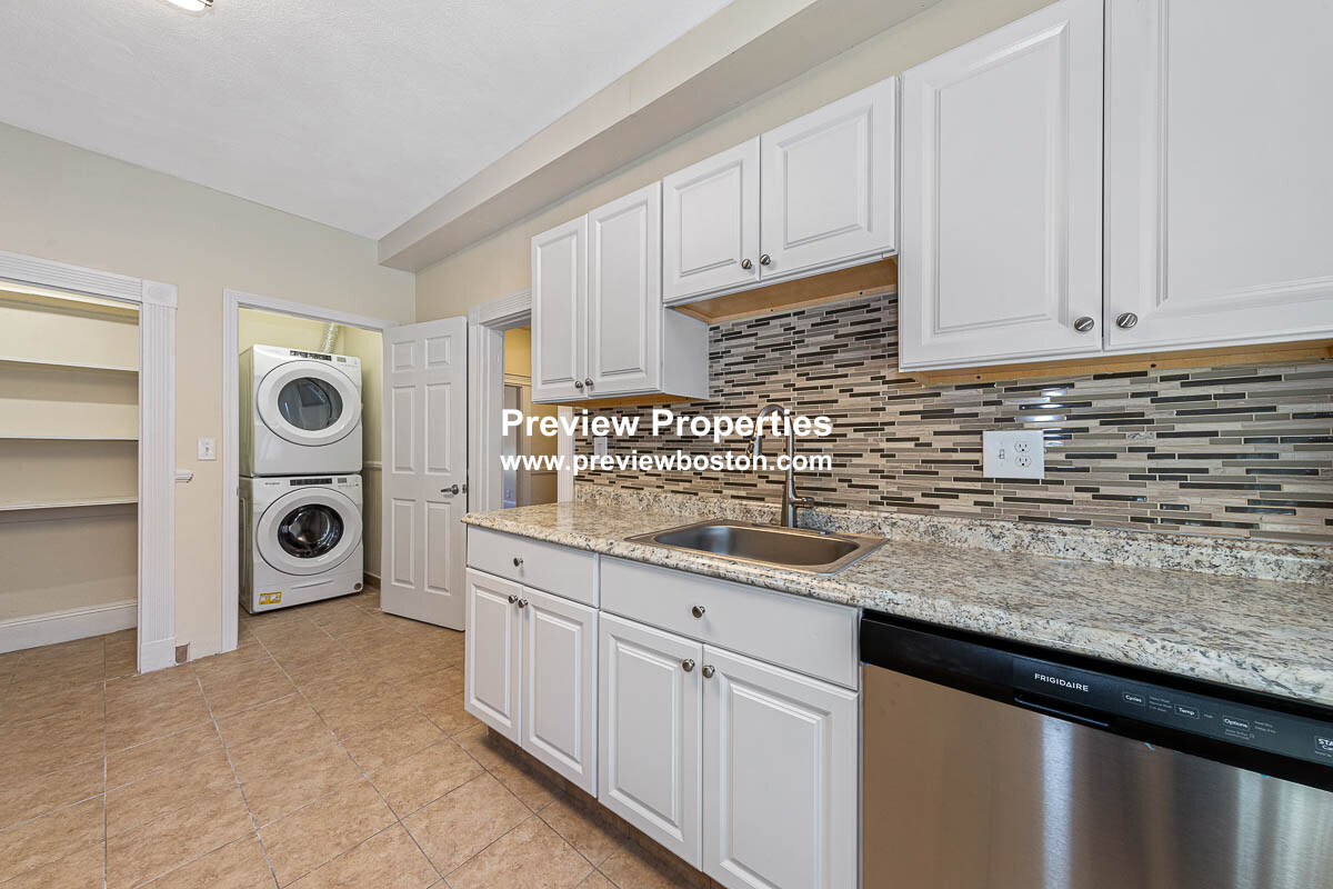 42 Brackett St, Brighton